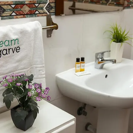 B22 - Rising Sun 2 Bed Flat Apartmán