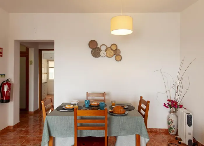 B22 - Rising Sun 2 Bed Flat Lägenhet