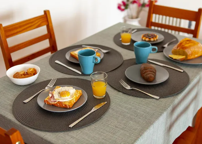 B22 - Rising Sun 2 Bed Flat Lägenhet