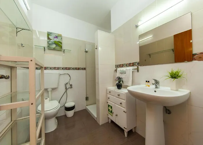 Lägenhet B22 - Rising Sun 2 Bed Flat *