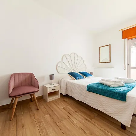 B22 - Rising Sun 2 Bed Flat Apartment