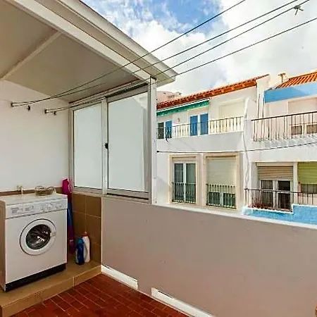 B22 - Rising Sun 2 Bed Flat Апартаменты *