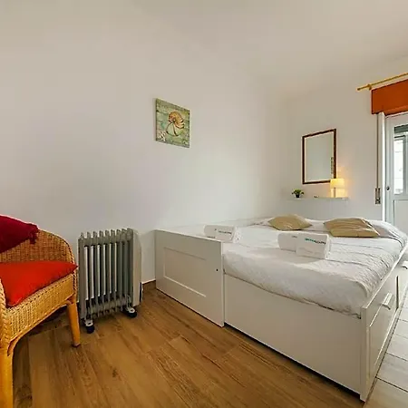 Апартаменты B22 - Rising Sun 2 Bed Flat *
