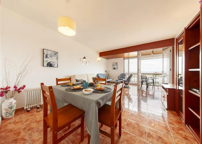 Apartment B22 - Rising Sun 2 Bed Flat