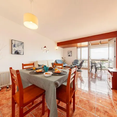 B22 - Rising Sun 2 Bed Flat * לאגוּ‏ש